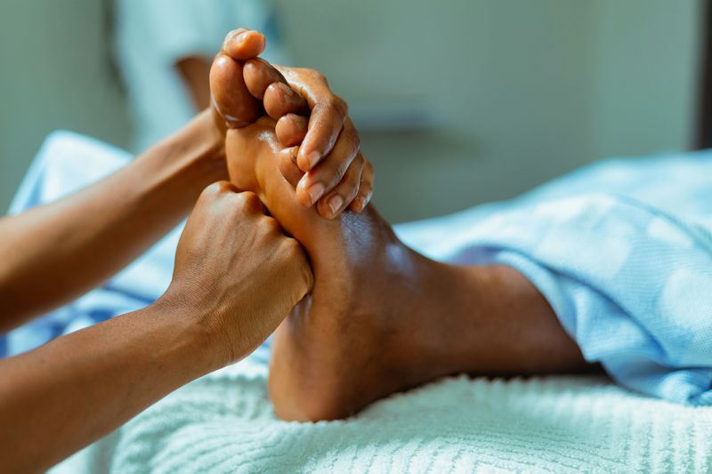 Masaje con Piedras Calientes